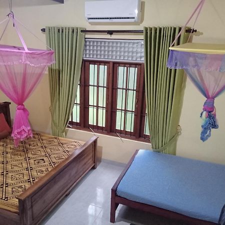 Jungle Village Homestay Pinnawala  Luaran gambar
